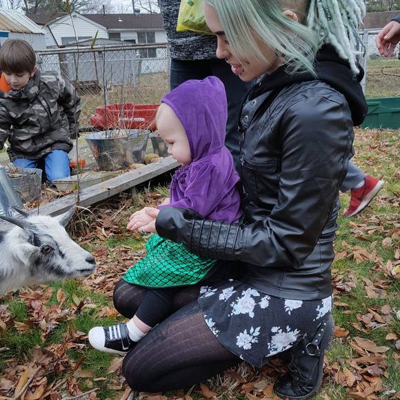 Meet your Posher, Iva - Picture 1 of 1